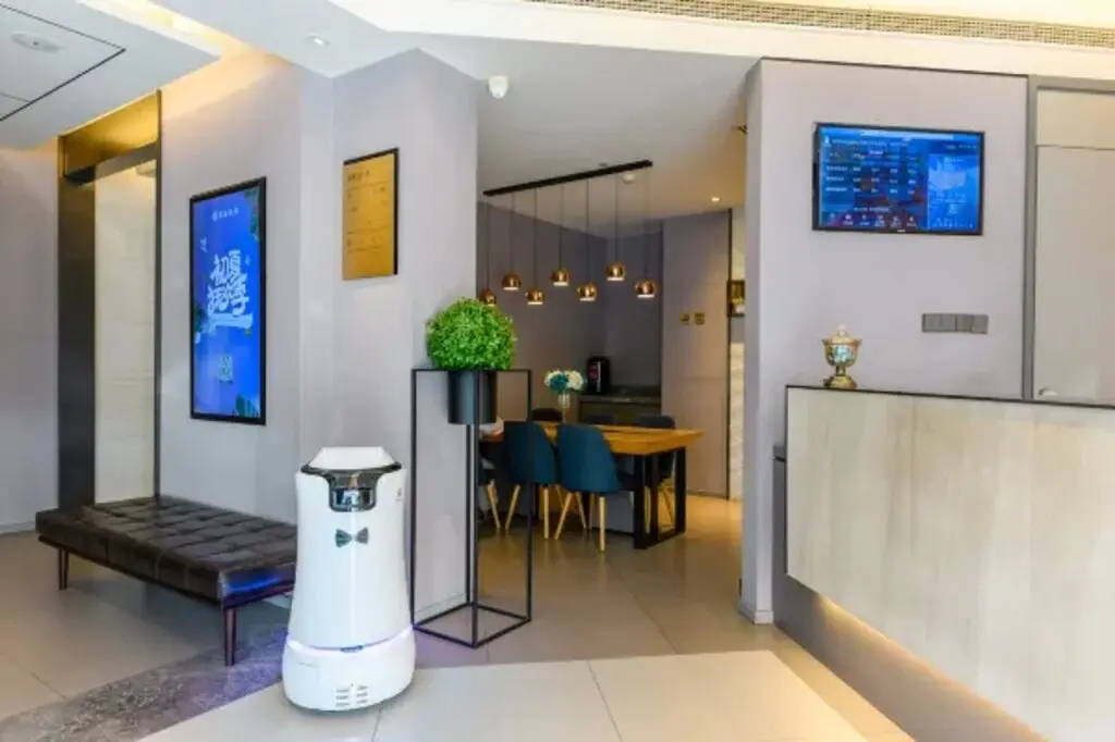 Тяньцзинь: Home Inn Selected (Tianjin Railway Station, Jinwan Square Metro Station)