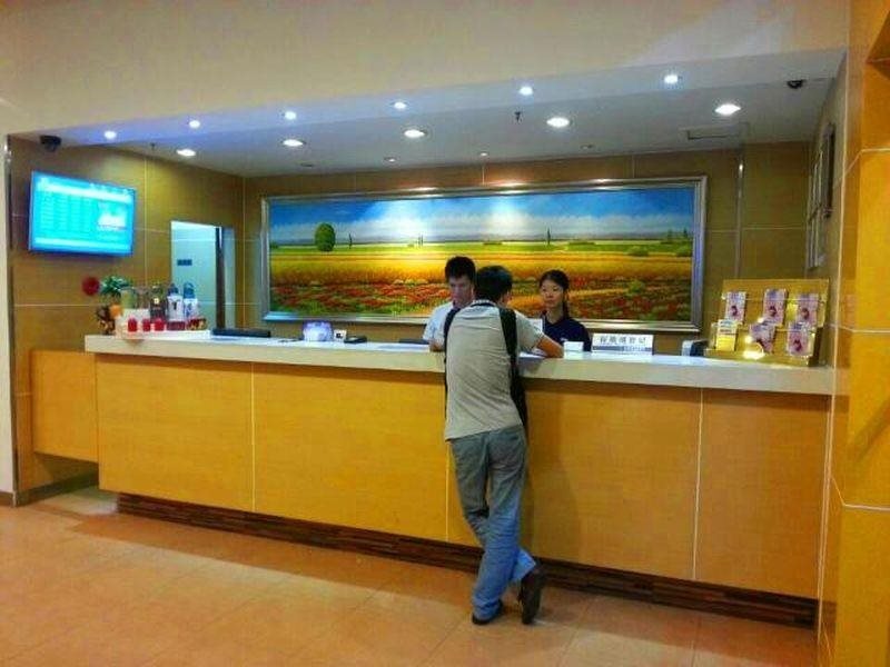 7 Days Inn — фото 1