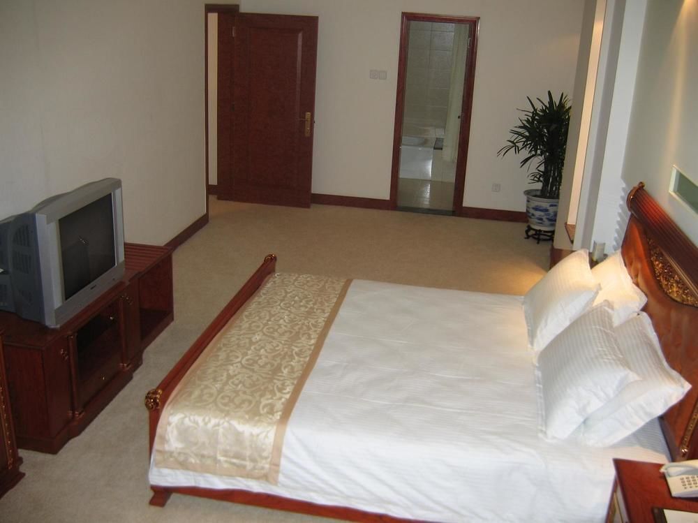 Пекин: Phoenix Tree Hotel