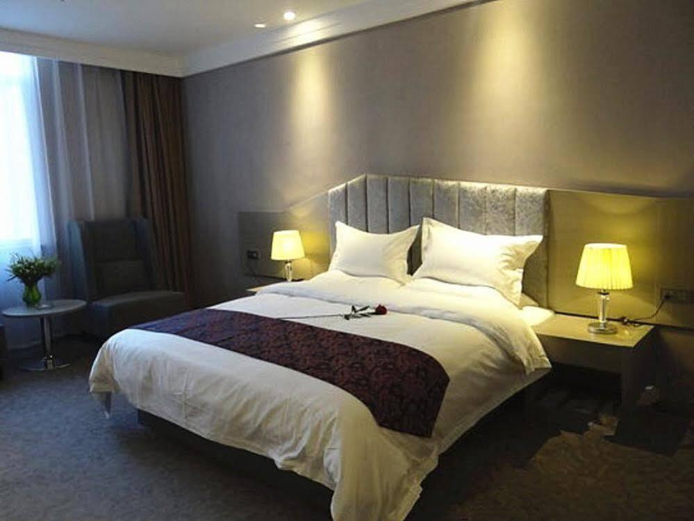 Сиань: Urba Hotel · Xi'an North Railway Station