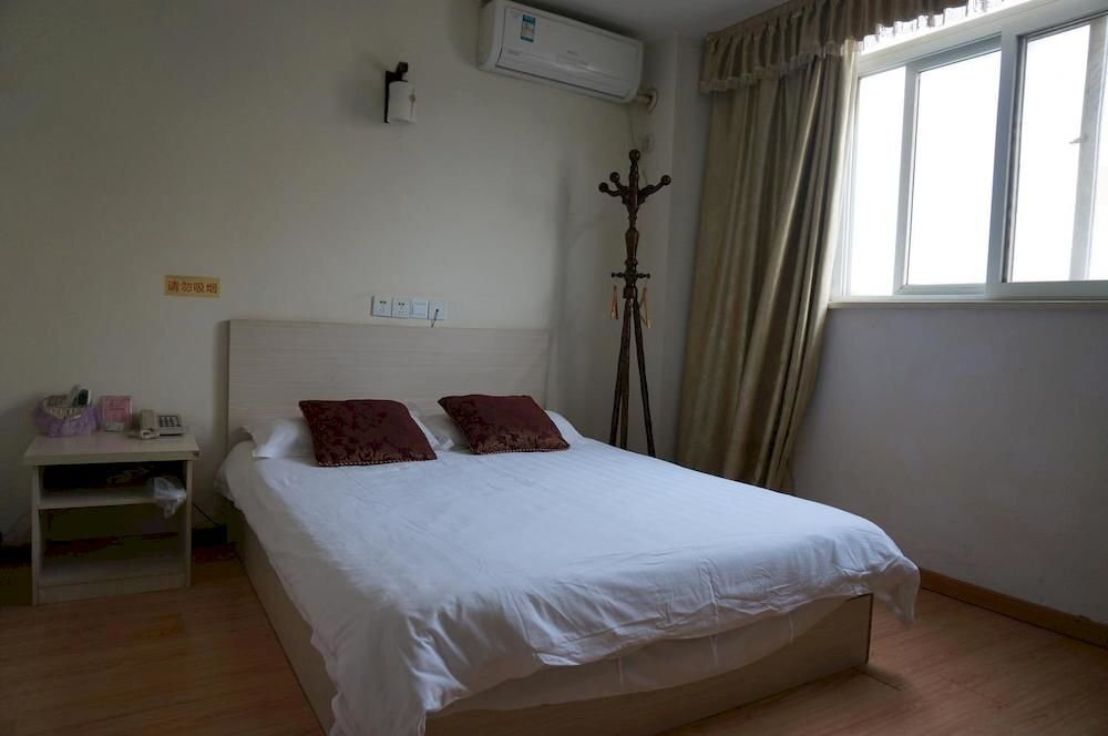 Нанкин: Nanjing Lukou Bianfang Hotel