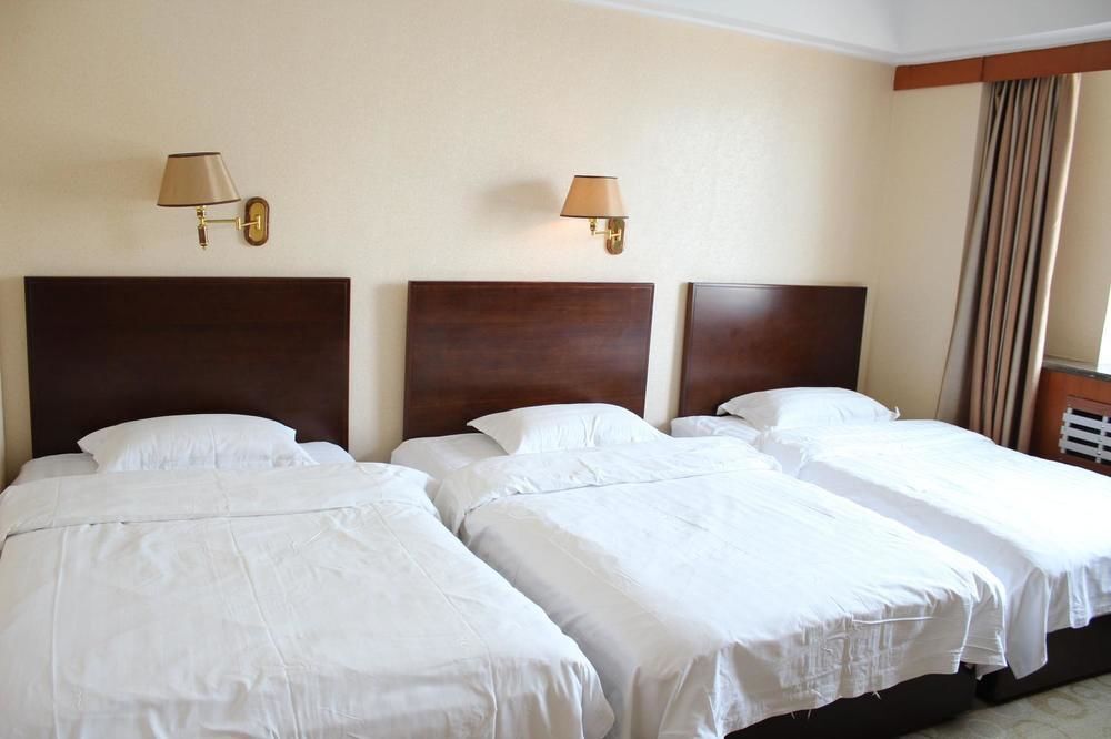 Далянь: Dalian Railway Hotel
