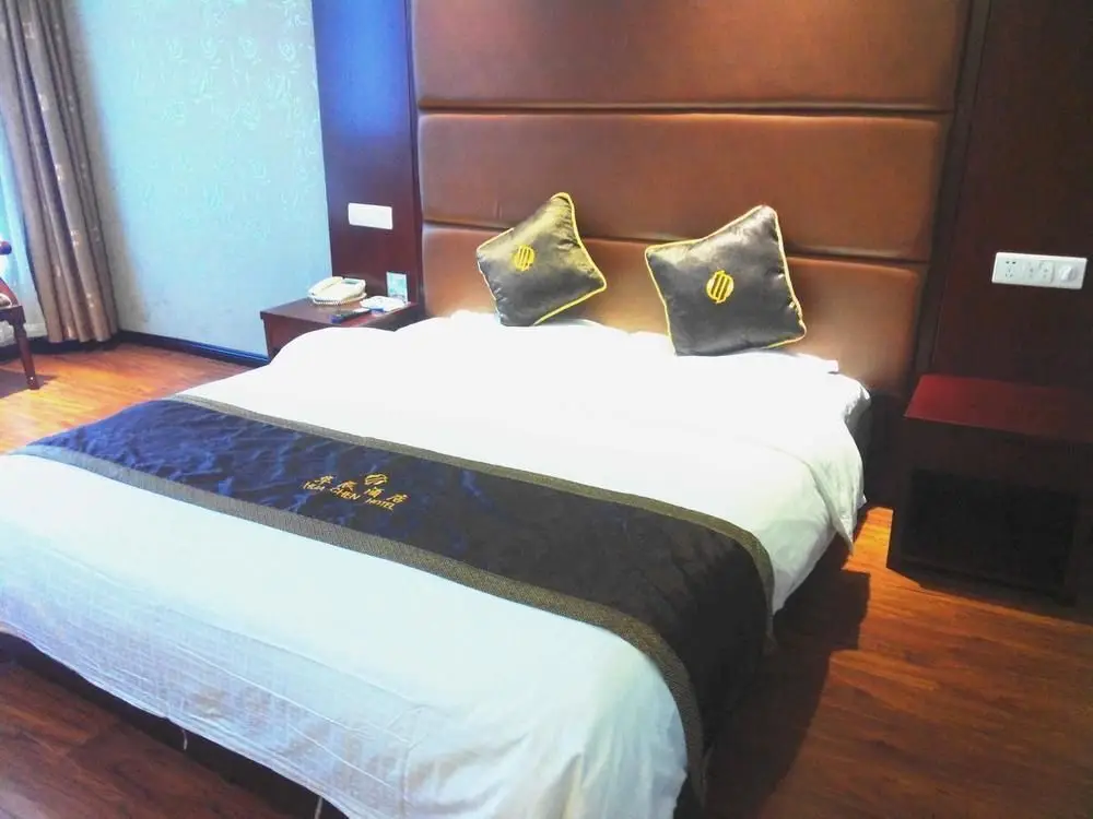 Сиань: Huachen Hotel (Xi'an Bell Tower East Street Mingchengqiang)