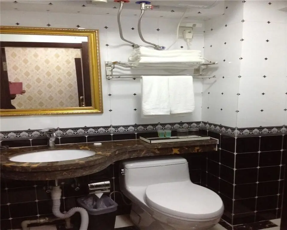 Далянь: Liangyou Fast Hotel