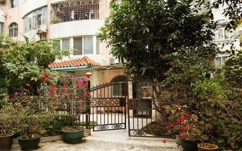 Шэньчжэнь: Hancheng Courtyard Youth Hostel- Shenzhen Widow of the World Branch