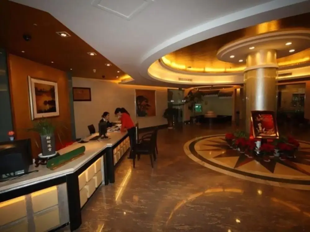 Нанкин: Vienna Hotel Nanjing Longjiang