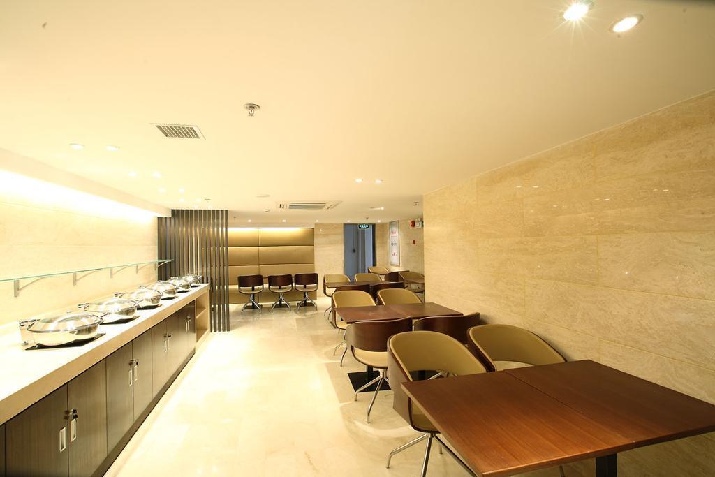 Шанхай: Jinjiang Inn Huaihai Road - Shanghai