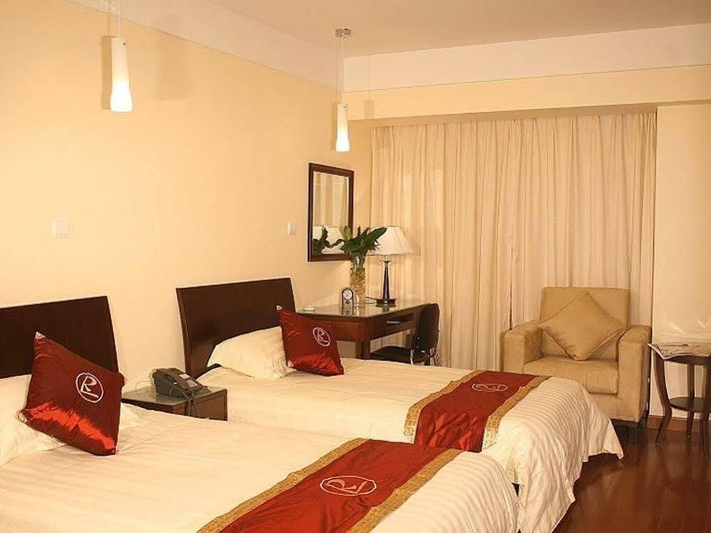 Шанхай: Dingtian Ruili Hotel - Shanghai