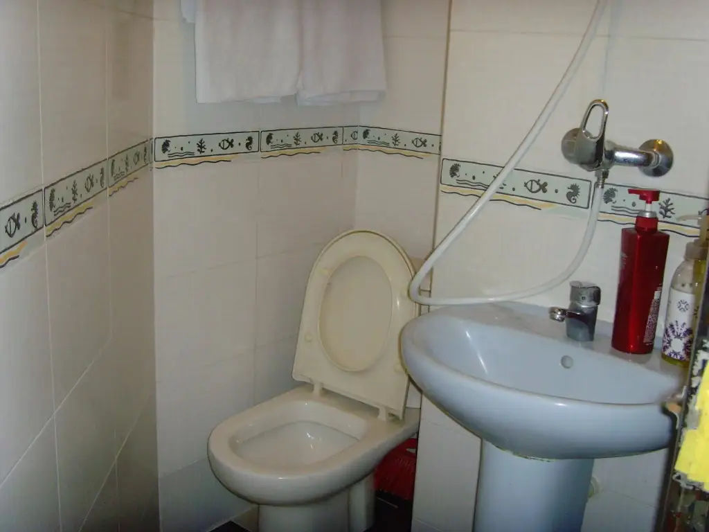Коулун: Long Yuen Hotel