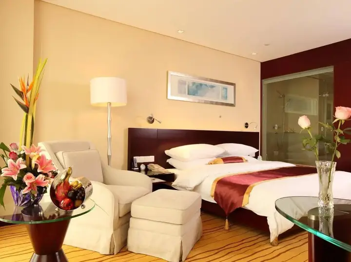 Нанкин: Nanjing New Century Hotel