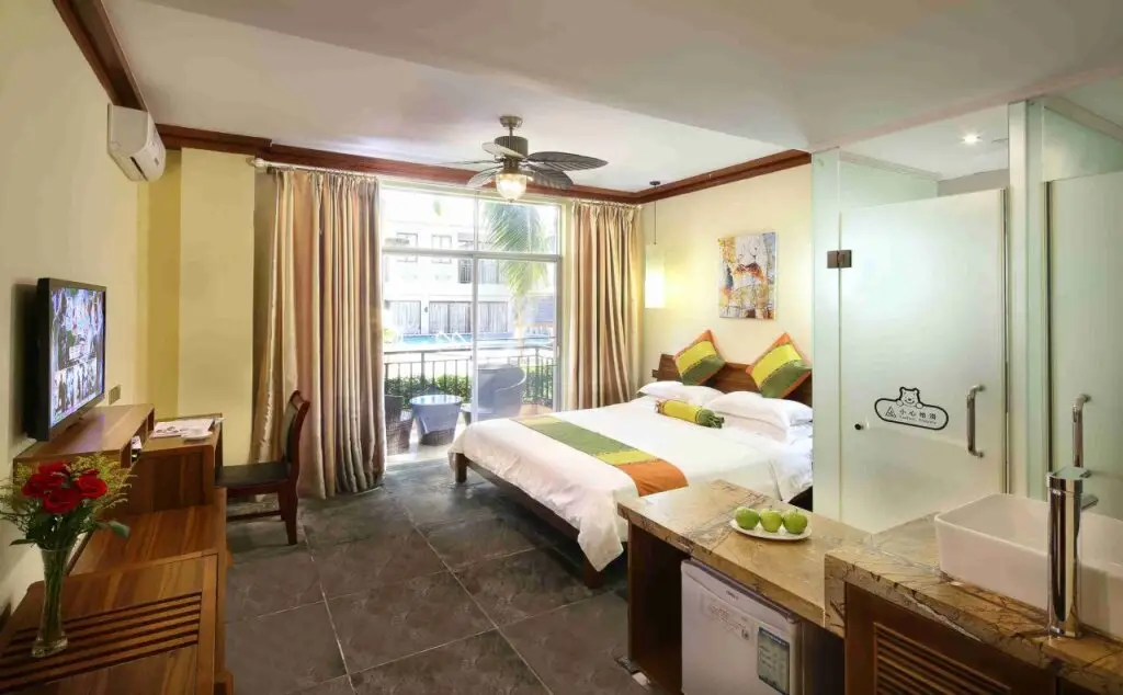 Санья: Sunny Sanya Family Inn-Yalong Bay