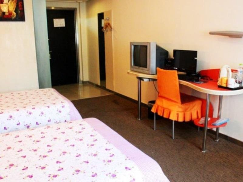 Циндао: Motel 168 Zhenjiang North Road