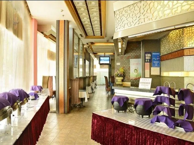 Циндао: Motel 168 Qingdao Hua Yang Road Inn