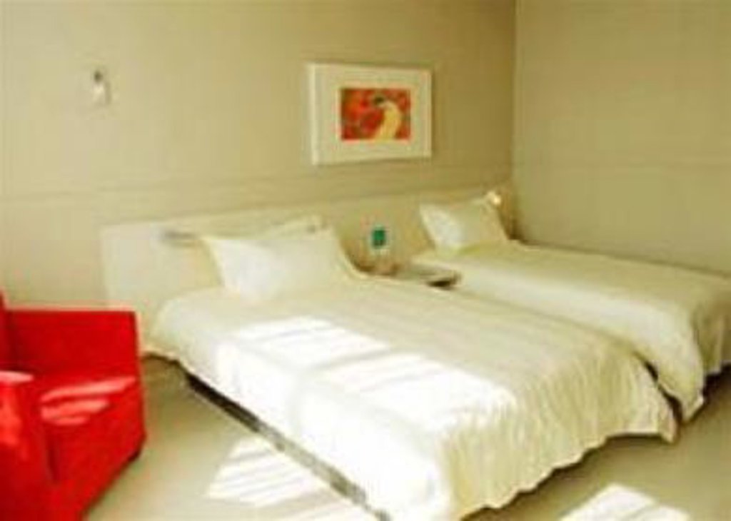 Циндао: Jinjiang Inn Qingdao Yanerdao Road
