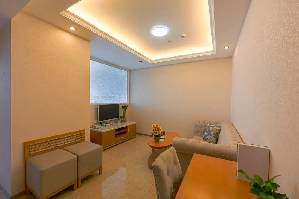 Гуанчжоу: Royal River Apartment