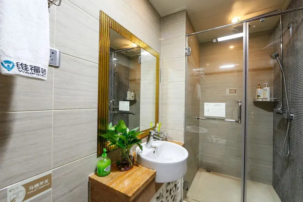 Гуанчжоу: Royal River Apartment