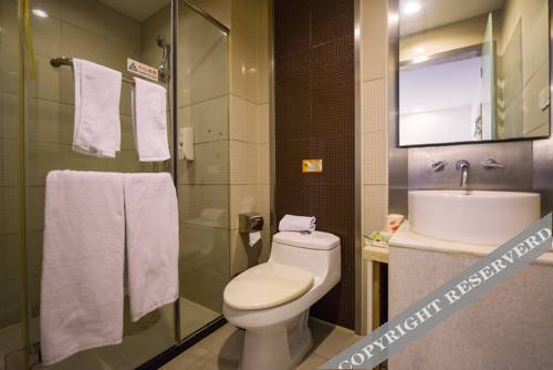 Шэньчжэнь: Motel168 Shenzhen LongHe Road Inn