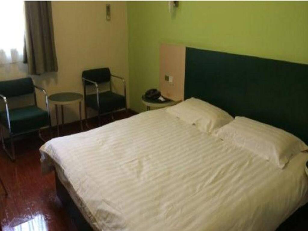 Чунцин: Motel 168 Chongqing ShangQingSi Road Inn