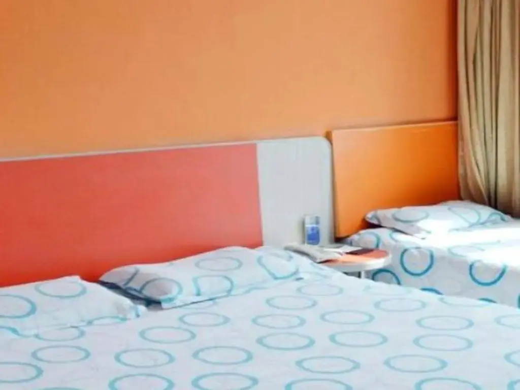 Чунцин: Motel 168 Chongqing ShangQingSi Road Inn