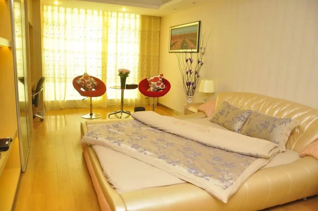 Гуанчжоу: Secret Garden Apartment