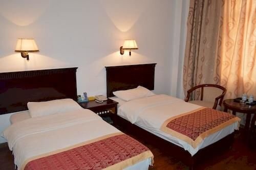 Куньмин: Xinsheng Hotel
