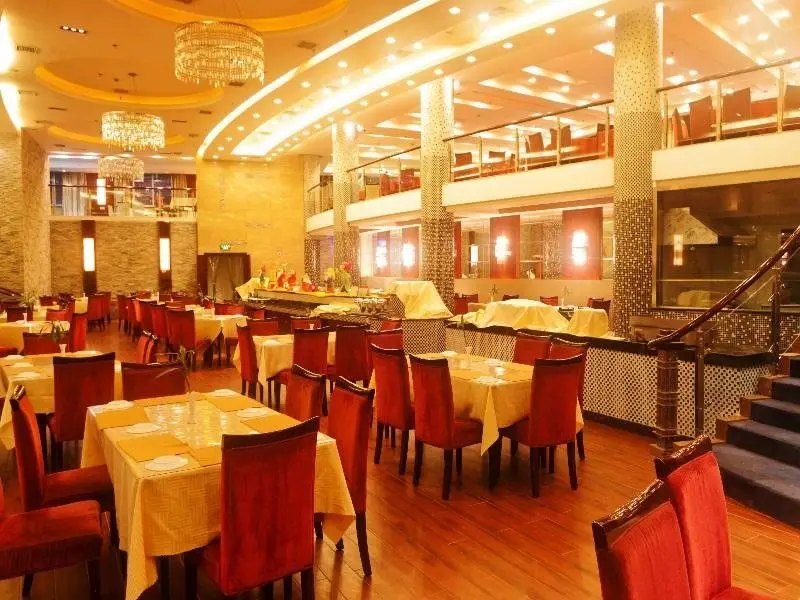 Чжанцзяцзе: Yichen International Hotel