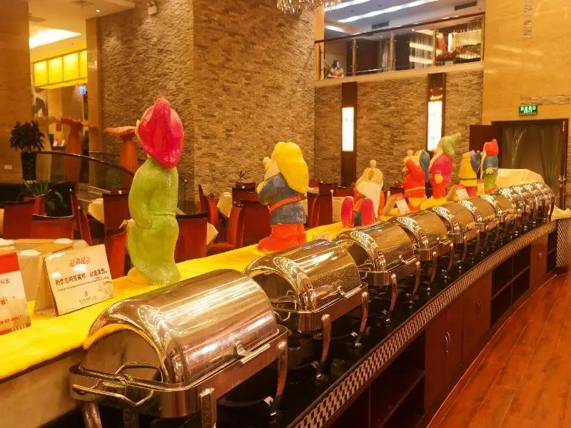 Чжанцзяцзе: Yichen International Hotel