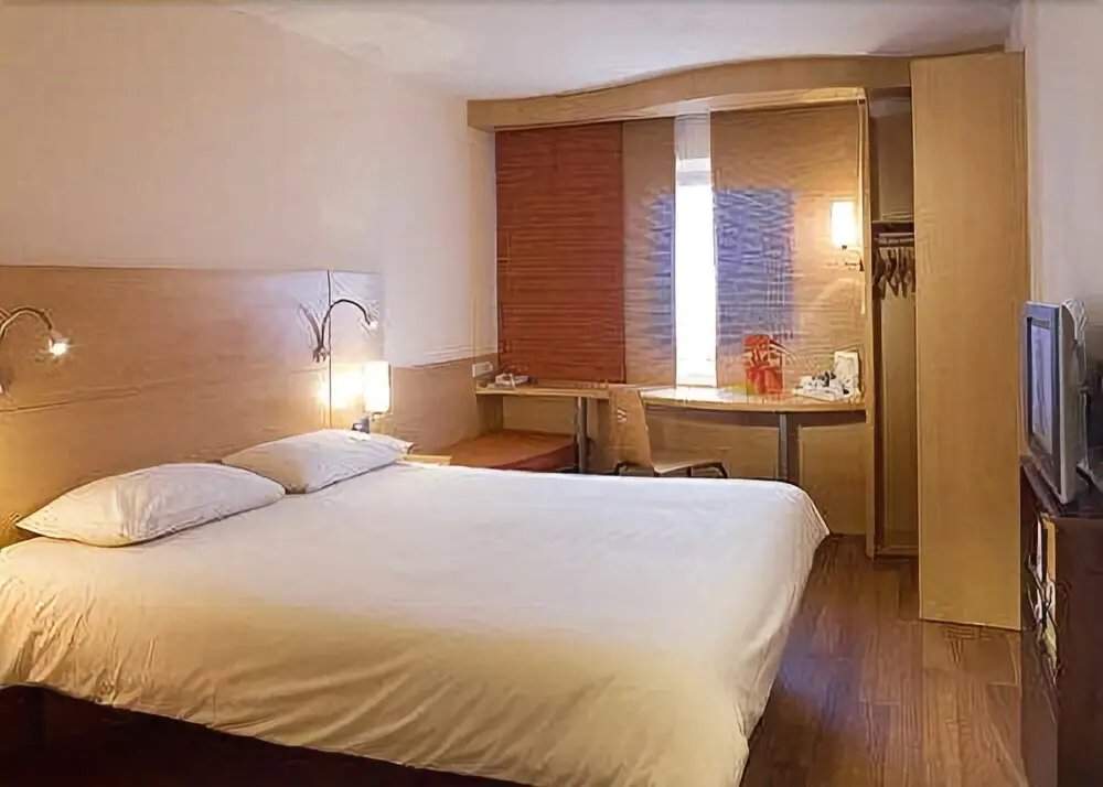 Шэньян: ibis Shenyang The Centre
