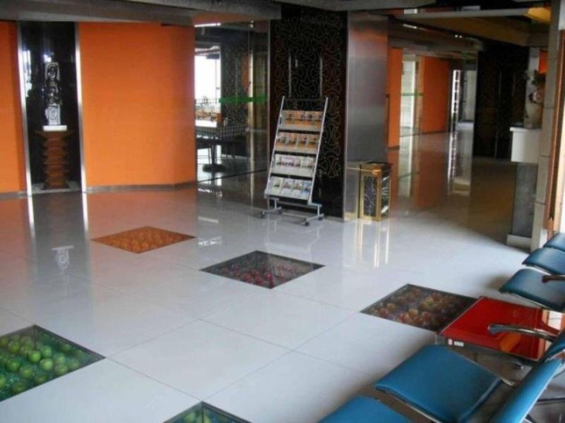 Ухань: Motel168 Huaqiao Inn