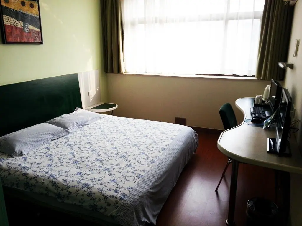 Шанхай: Motel 168 Shanghai Chongming Bayi Road