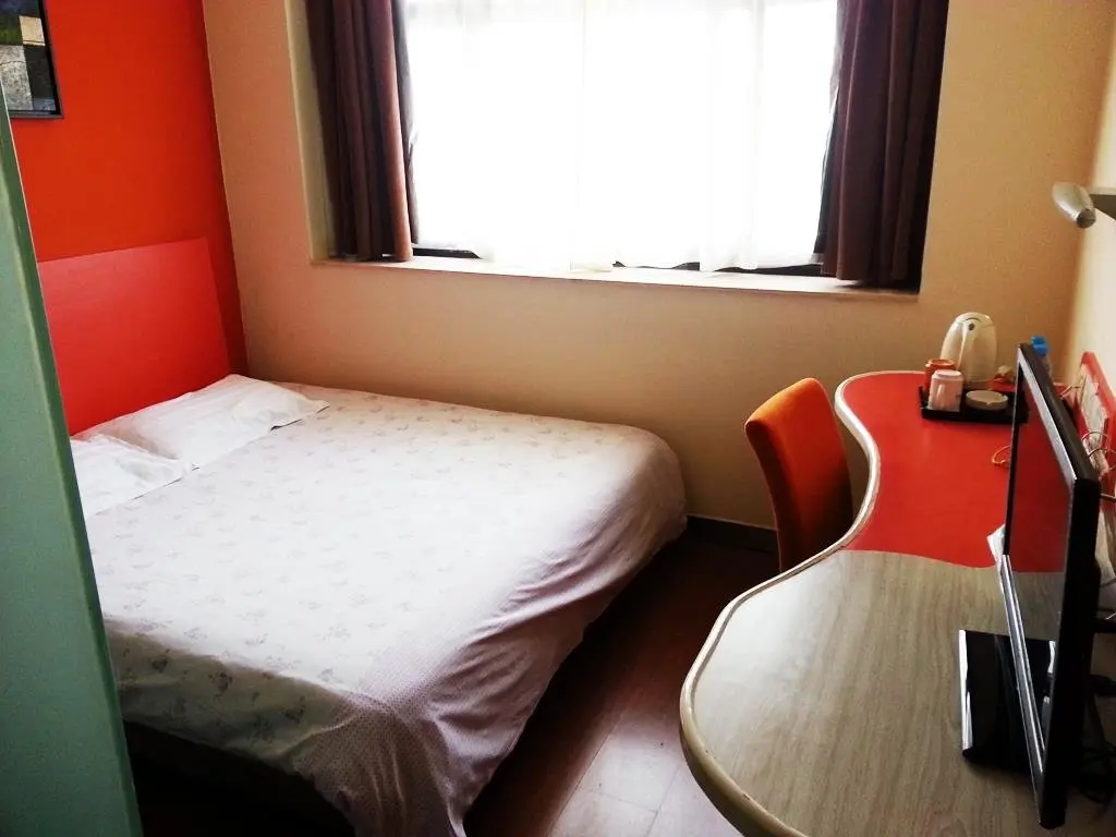 Шанхай: Motel 168 Shanghai Chongming Bayi Road