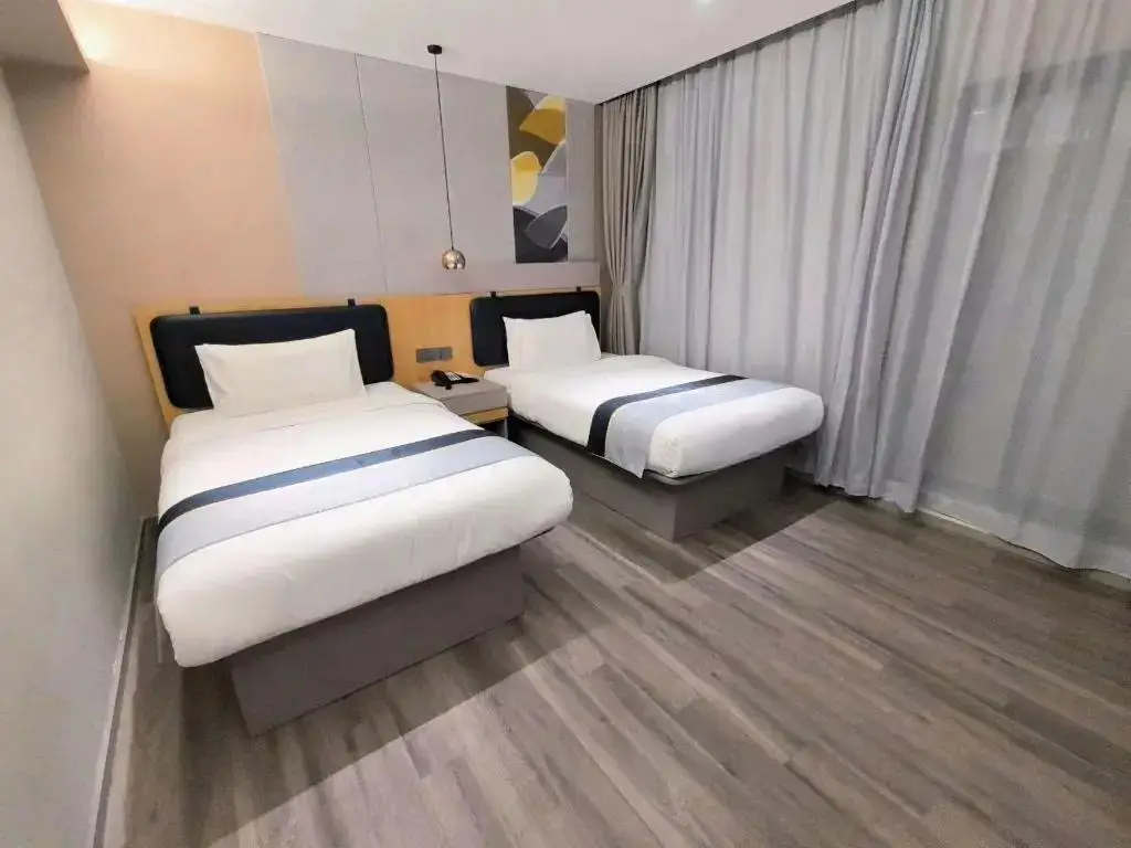 Шанхай: Motel168 Jia Ding Bo Le Inn
