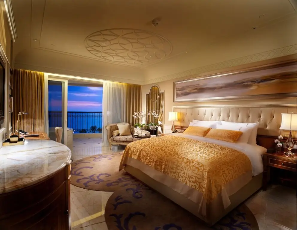 Санья: Отель Crowne Plaza Resort Sanya Bay