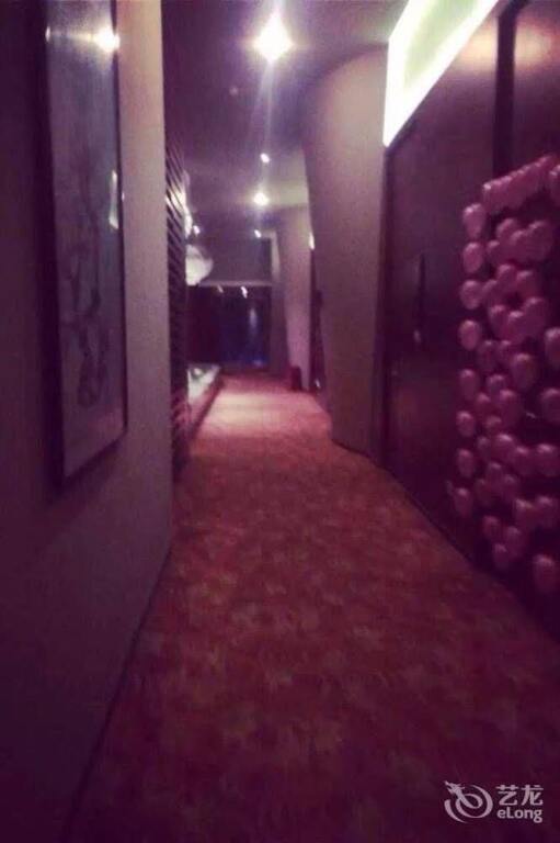 Ухань: Wuhan Palm Spring International Hotel