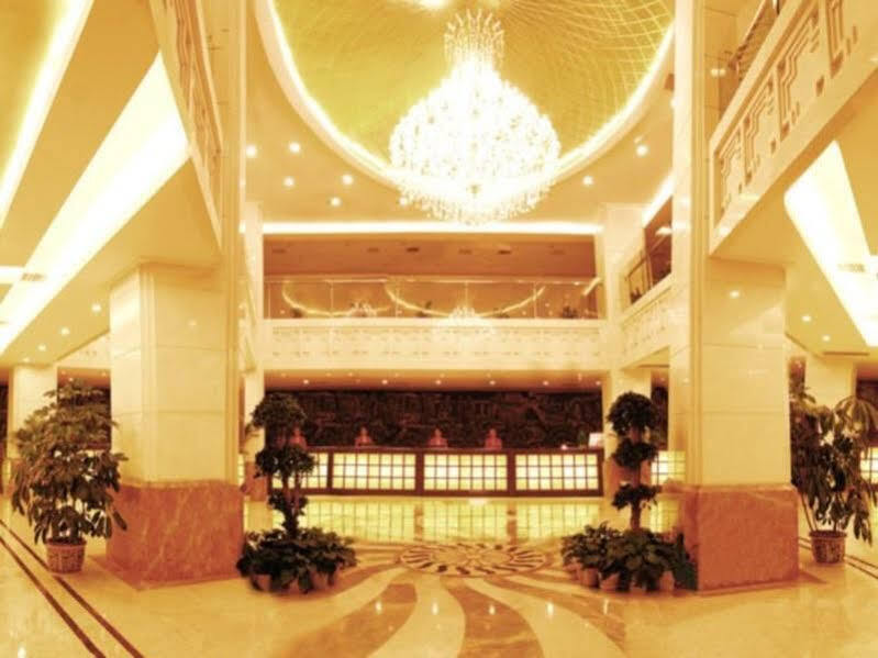 Чжанцзяцзе: Zhangjiajie Vide Hotel