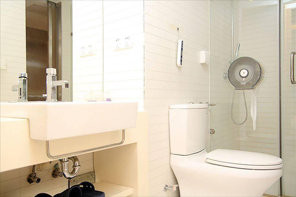 Гуанчжоу: Private Enjoyed Home Aparthotel R&F Stanley Apartment