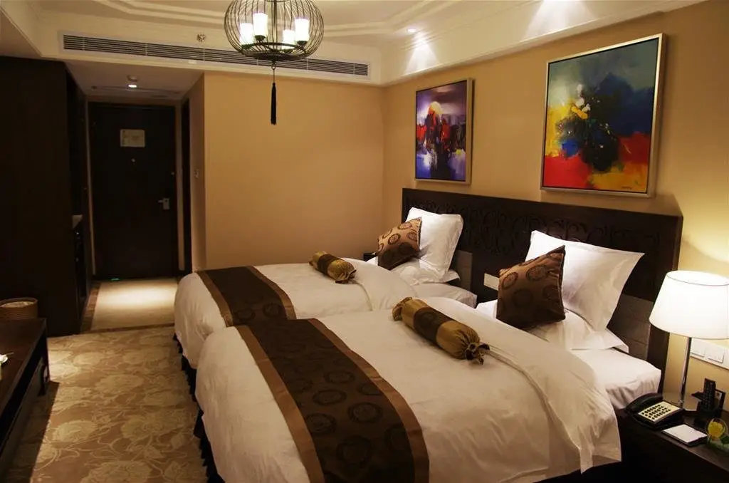 Лиаоченг: Royal Run Hotel