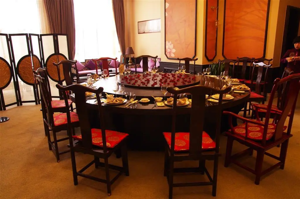 Лиаоченг: Royal Run Hotel