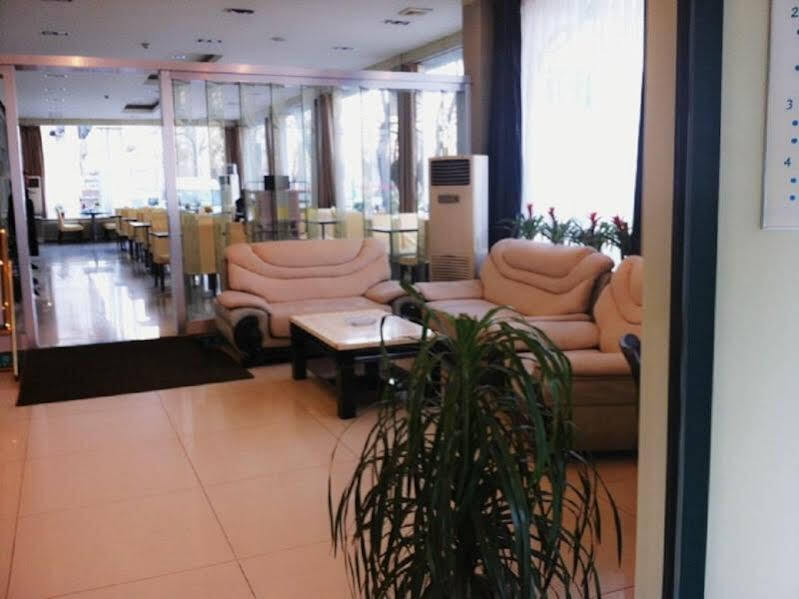 Цзинань: Jinjiang Inn Daming Lake New Scenic Lishan Road, Jinan