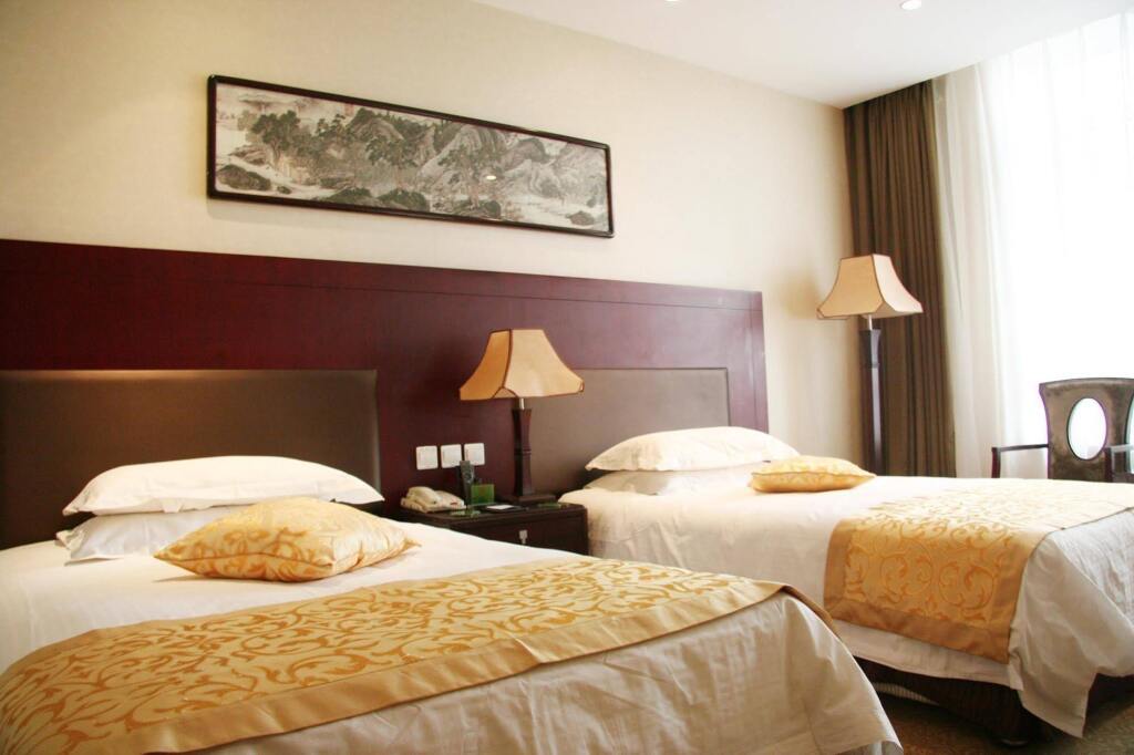 Zhong Yi Peng Ao Hotel — фото 1