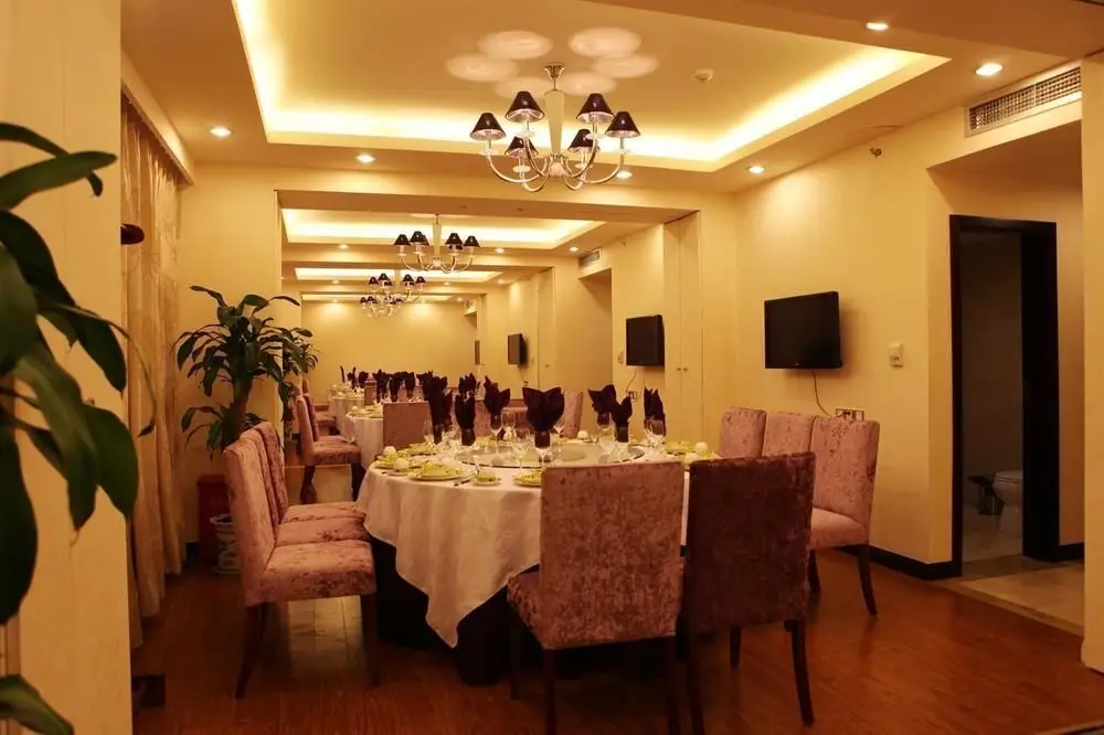 Чэнду: Chengdu Airport Express Hotel