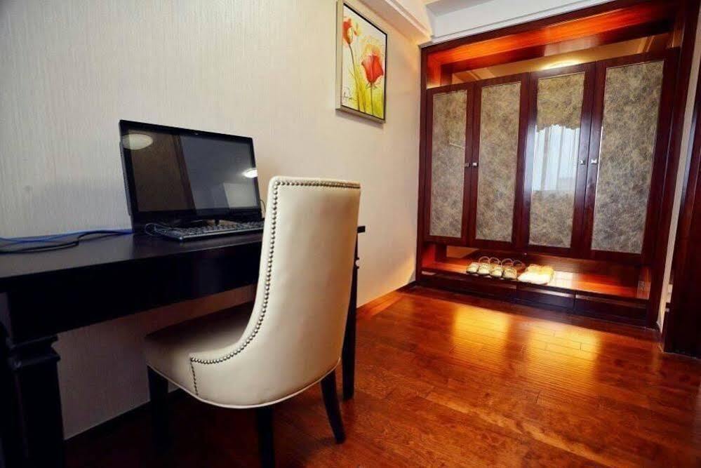 Фошань: Private Enjoy Home Apartment