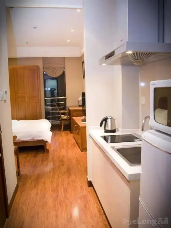 Шанхай: Shanghai Yuanda International Apartment