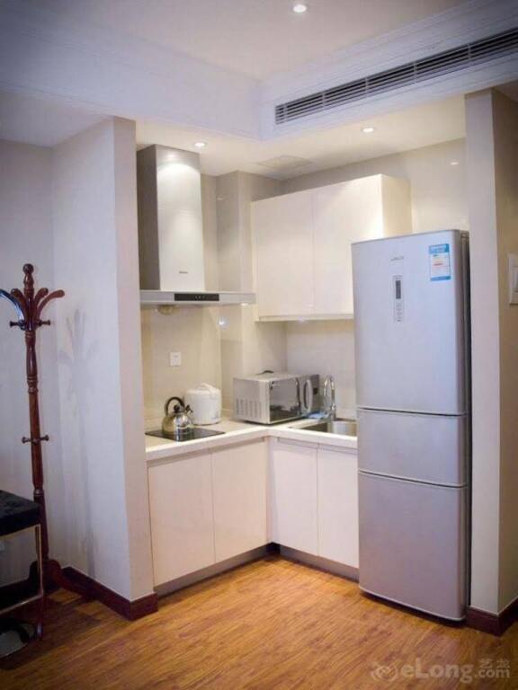 Шанхай: Shanghai Yuanda International Apartment