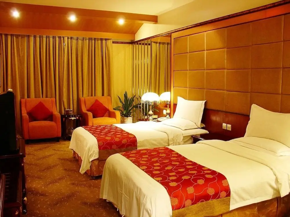 Куньмин: Kunming He Ri Jun Hotel