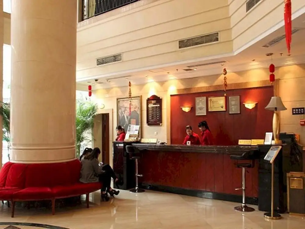 Чэнду: Philharmonic Hotel of Sccm - Chengdu