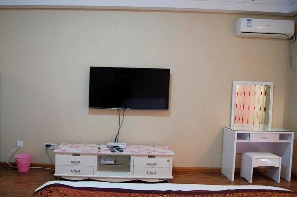 Далянь: Best Coast Hotel Apartment