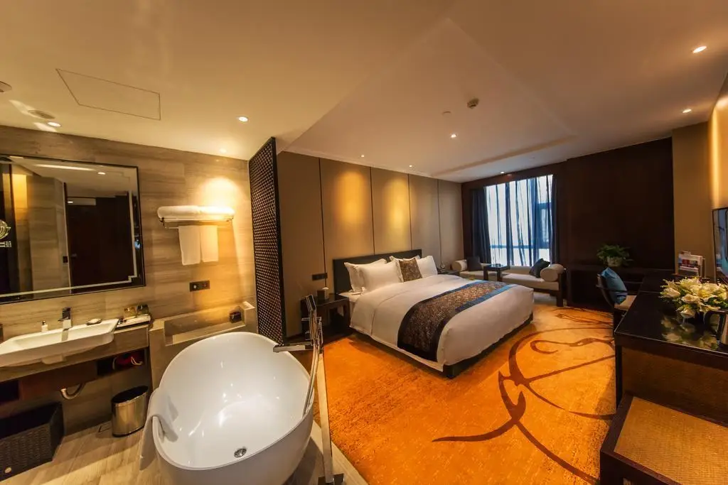 Яньтай: Yantai Meiya International ApartHotel (Previous Ramada Plaza)