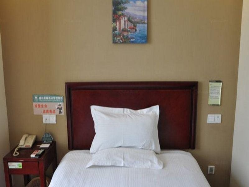 Тайюань: GreenTree Inn Taiyuan Wuyi Road Express