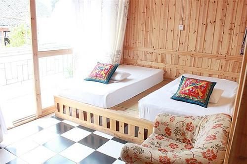 Сянси: Fenghuang White House